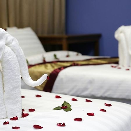 Vacation Hotel Yangon Dış mekan fotoğraf