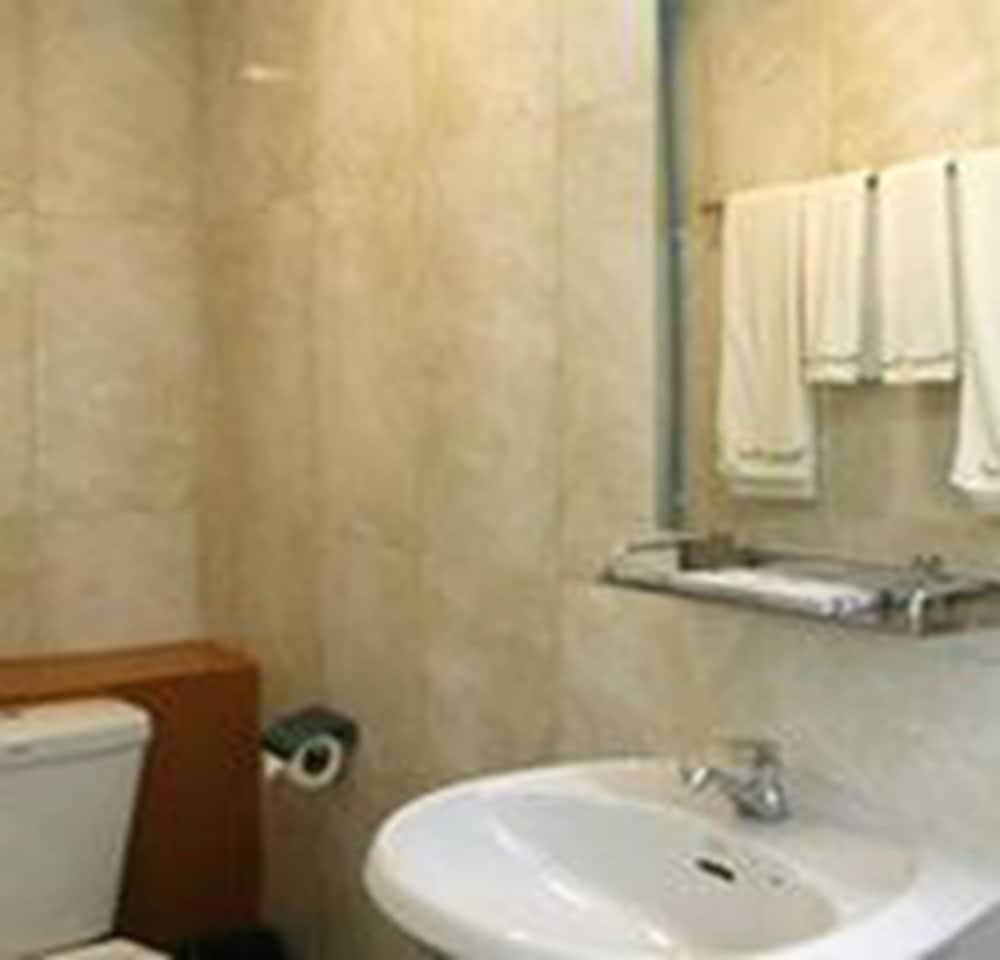 Vacation Hotel Yangon Dış mekan fotoğraf