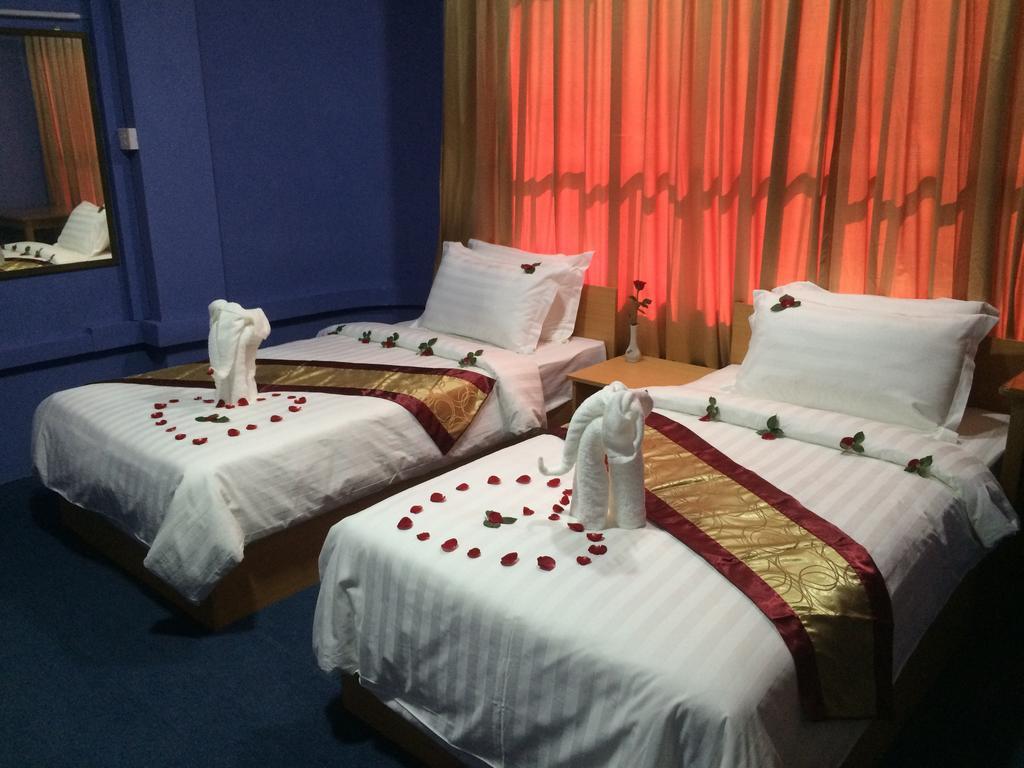 Vacation Hotel Yangon Dış mekan fotoğraf